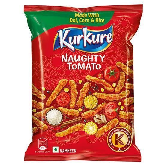 Kurkure Naughty Tomato frister smaksløkene med en herlig kombinasjon av intens tomat, krydret chili og en knasende tekstur.